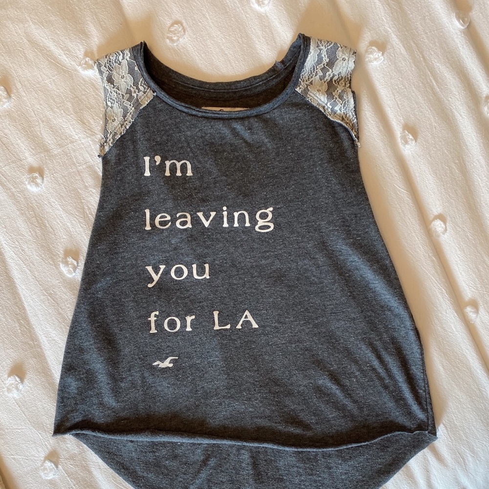 Hollister Tank I’m leaving you for LA - Picture 1 of 5